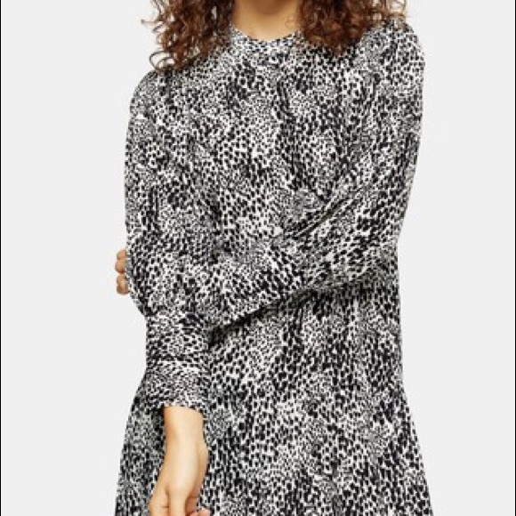 Topshop PETITE Bell Sleeve Chuck On Dress - Picture 6 of 9